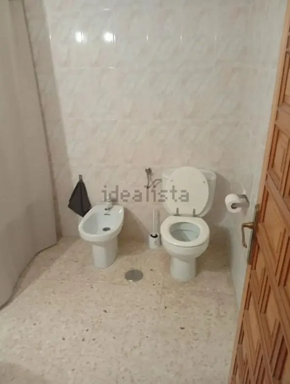 Alquiler de chalet independiente con piscina y parcela de 2.300m2 — 21