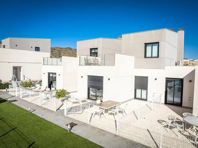 Casa 3 habitaciones 108m² en venta - Baños Y Mendigo — 50