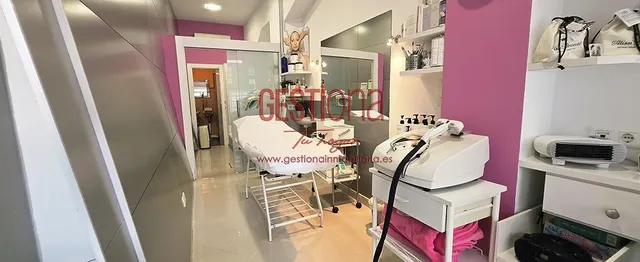 LOCAL COMERCIAL EN LA CALLE CISNEROS. SANTANDER — 10