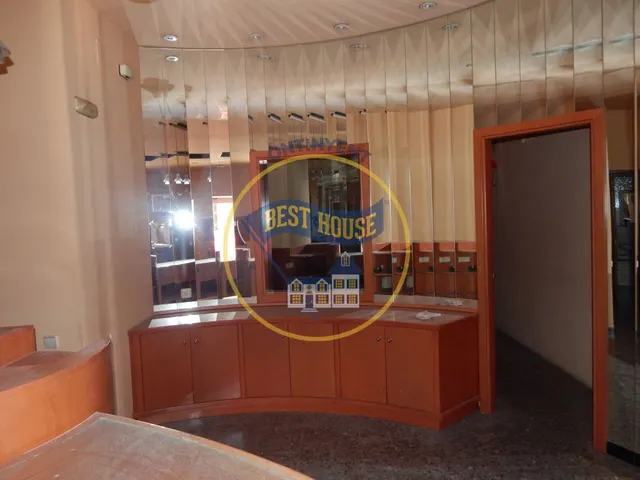 ¡¡OPORTUNIDAD!! LOCAL COMERCIAL EN ZONA TRANSITADA — 4