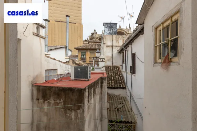 ¡Oportunidad única en el corazón de Granada! — 30