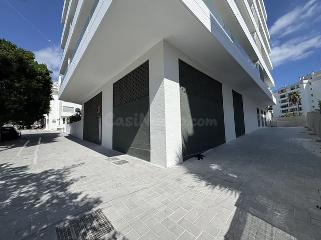 Local comercial 220m² en venta - Marbella — 3
