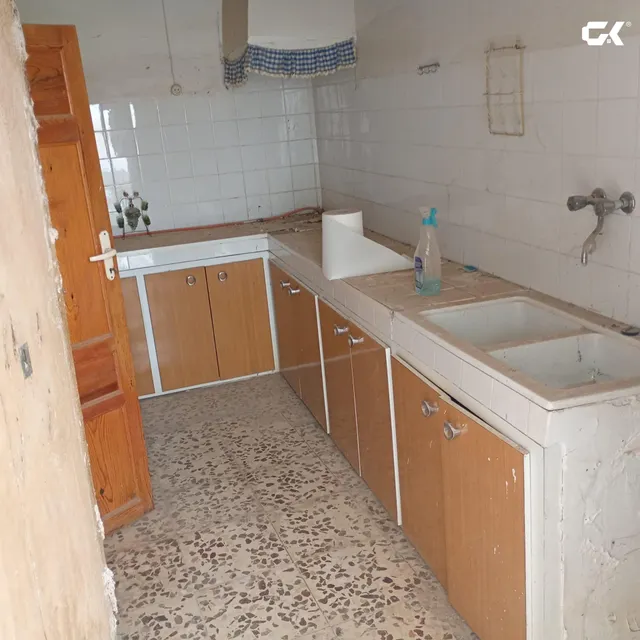 Casa con alma en Zarcilla de Ramos: arcos, vigas y un patio que espera — 35