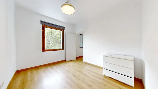 LUZ, SOL Y VISTAS DESPEJADAS EN UNA VIVIENDA EXTERIOR JUNTO A POBLENOU Y DIAGONAL MAR — 11