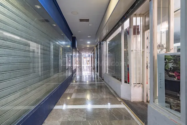 Local comercial 106m² en venta - Centro — 2