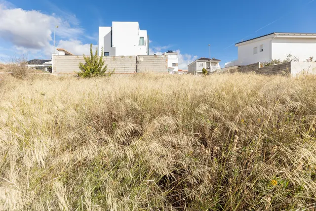 TERRENO A LA VENTA EN PELIGROS — 10