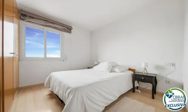 Ático de 61 m2, con 60 m2 de terraza-solarium, LICENCIA TURISTICA. — 49
