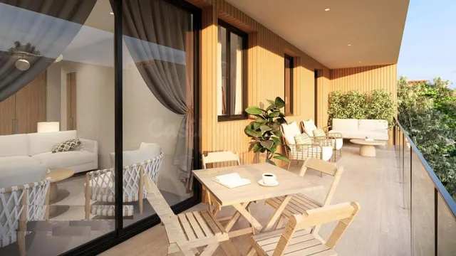 Ático de 2 dormitorios de nueva construcción a la venta en J
