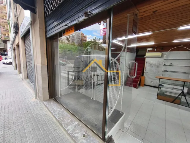 Oportunidad Única: Local Comercial en el Corazón de Rubí por - foto 2