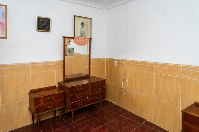 Casa tradicional de cuatro dormitorios en Íllora, Granada — 9