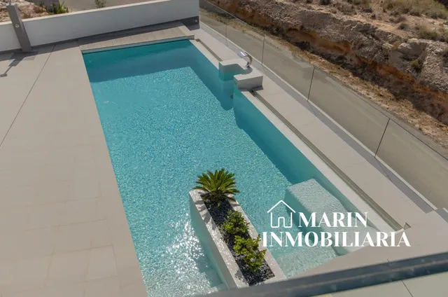 VILLAS DE LUJO EN LA DEHESA CAMPOAMOR ( ORIHUELA COSTA) — 33