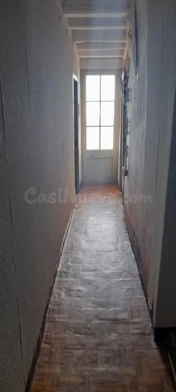 SE VENDE PISO EN BERGA - foto 4