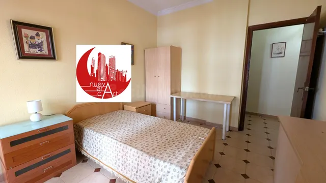 ¡Piso de 3 dormitorios, baño y aseo en Venta zona Alameda Sa - foto 3