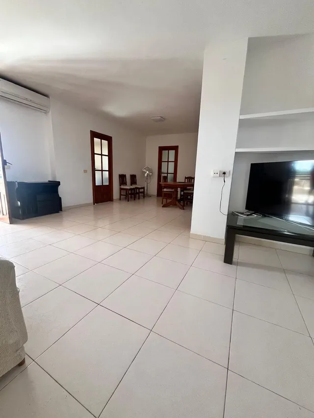 Chalet junto playa del Gurugú, planta 2º — 10