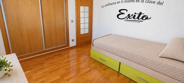 GRAN PISO CON PARKING Y TRASTERO — 21