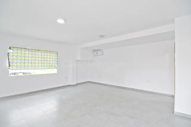 LOCAL COMERCIAL EN EL PUERTO DE MOTRIL - foto 3