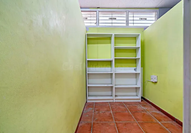 Local comercial 300m² en venta - Ejido sur — 20