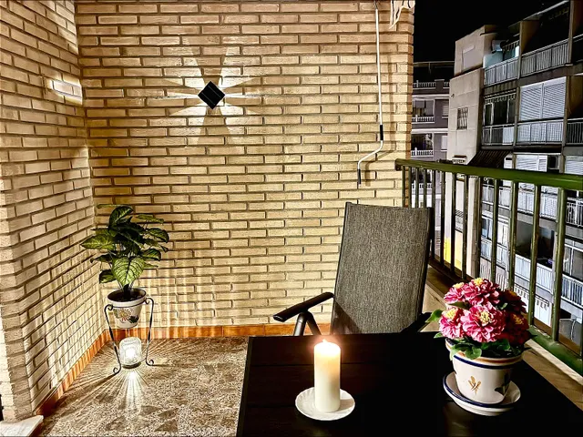 ¡Apartamento de tres dormitorios y amplia terraza al sur cerca de la playa, en Avenida de Habaneras! Torrevieja — 25
