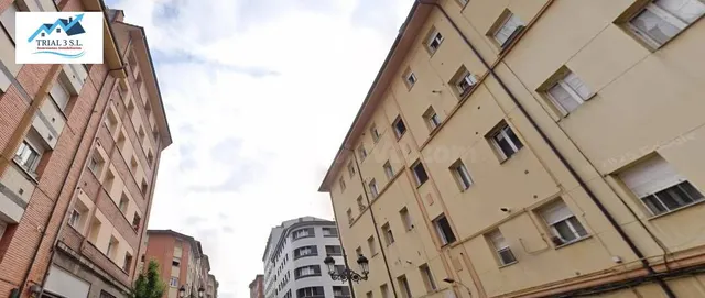 VENTA DE PISO EN OVIEDO.