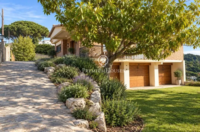 Casa en venta para reformar con vistas al mar en Cabrils — 26