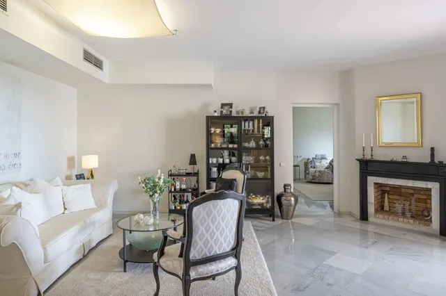 Apartamento en venta en Benahavís — 21