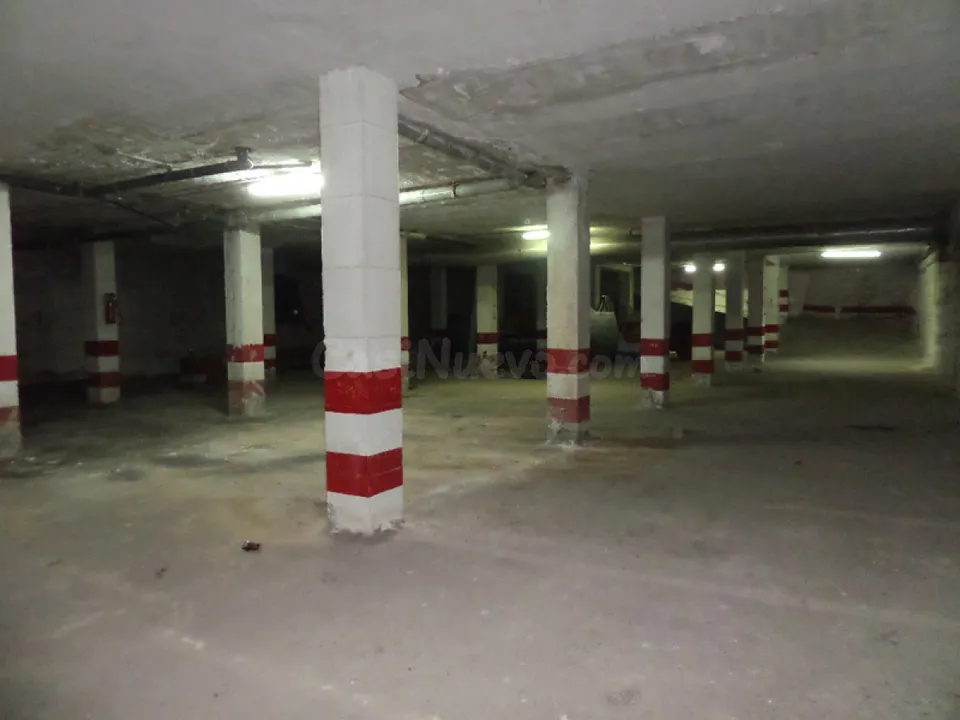 Parking 1143m² en venta - Corte Ingles