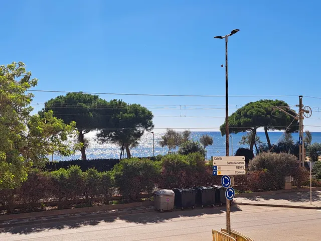 Pis en venda a primeria linia de mar de Pineda de Mar — 11