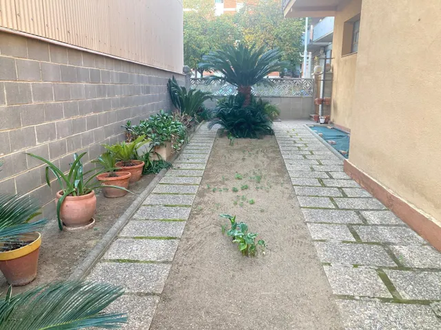 Edificio con local y 2 viviendas en Tordera — 8