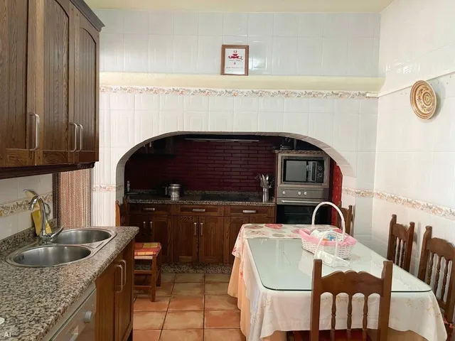 Imponente edificio histórico de 810 m2 con gran patio en casco histórico de Arroyo de San Serván — 29