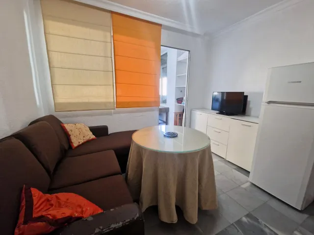 ¡Estudio en alquiler en la zona Ancha de Capuchinos! — 6