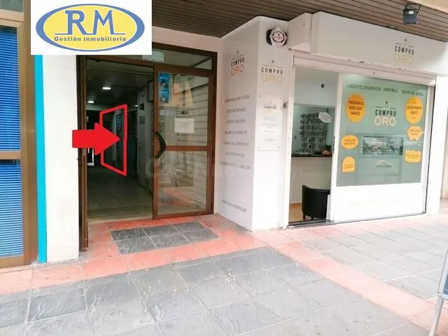 Venta de Local + Trastero en Pleno Centro de Cáceres, Junto  - foto 2
