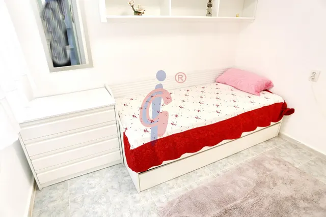Se alquila encantador bungalow en planta baja en la urbanización San Luis, Torrevieja — 22