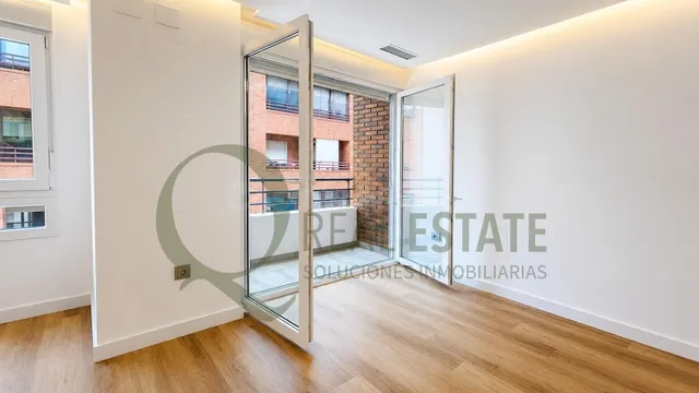 Piso en el Centro de Alicante, con plaza de garaje, eleganci - foto 5
