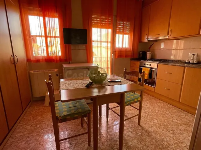 Vivienda con amplio almacén en Amposta – Espacio y versatili - foto 2