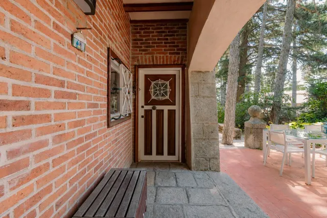 ENCANTADOR PAREADO A LOS PIES DEL MONTE ABANTOS RODEADO DE BELLEZA — 11