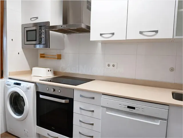 EXCELENTE OPORTUNIDAD DE INVERSIÓN: LOCAL DE HOSTELERÍA CON  - foto 3