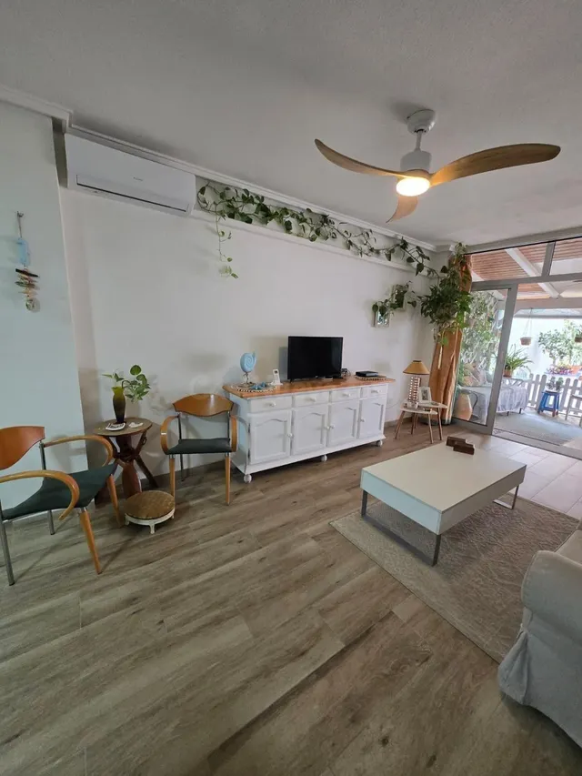 Precioso apartamento totalmente reformado con gran terraza — 5