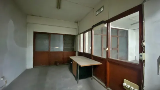 Local comercial zona centro Alicante - entreplanta+planta baja+sotano — 25