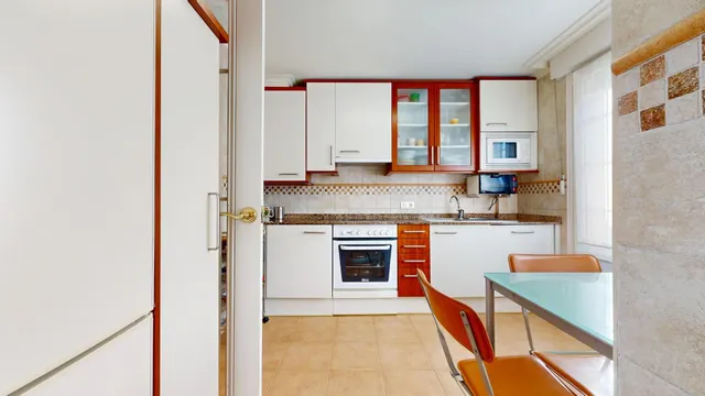 Chalet en primera línea de Laredo — 10