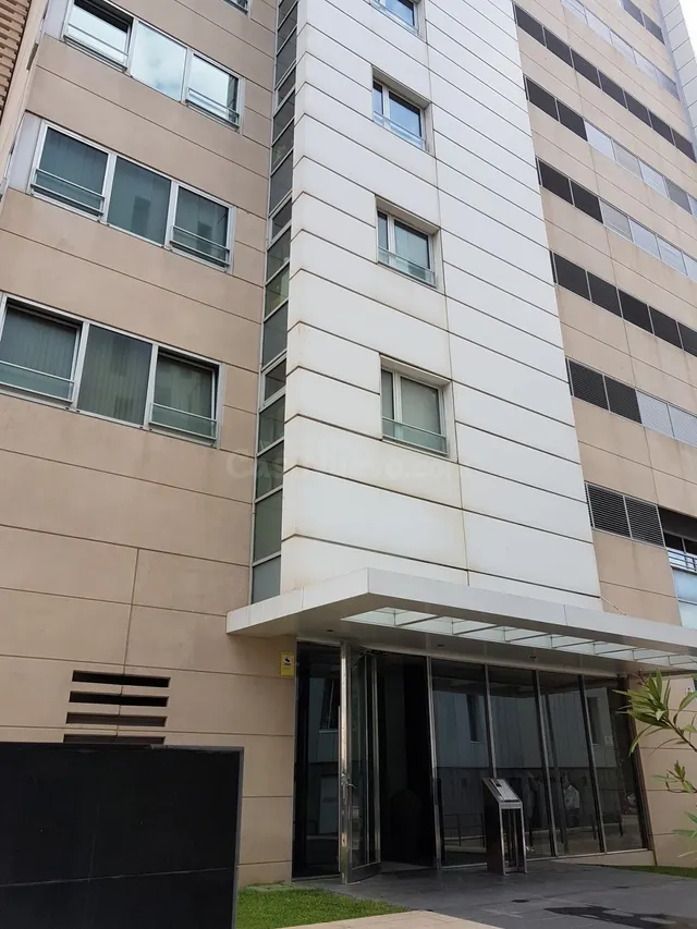 PLAZAS DE APARCAMIENTO EN VENTA, FRENTE AL MAR....... - foto 5