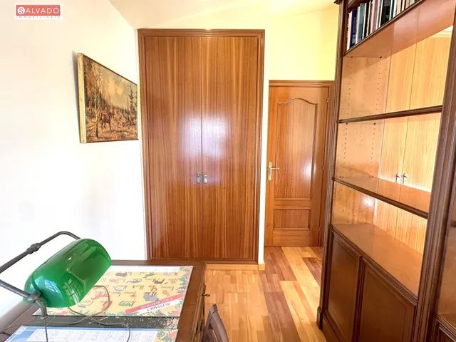 ¡CHALET ESQUINERO CON PISCINA PRIVADA Y VISTAS AL MAR EN EL MAS MEL! — 19