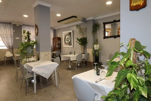 EXELENTE OPORTUNIDAD - RESTAURANTE EN TORREVIEJA — 2