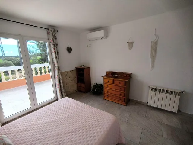 Precioso chalé unifamiliar aislado con piscina y amplio garaje — 27