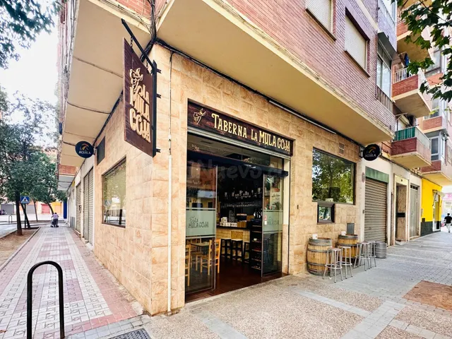 Bar-taberna en pleno funcionamiento – zaidín/vergeles, Granada — 3