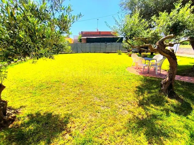 Preciosa casa con terreno independiente en la playa de Almaz - foto 3