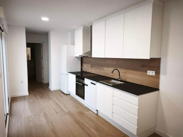 Acogedor Piso Reformado en Almansa - Zona San Isidro por solo €500 al mes — 2