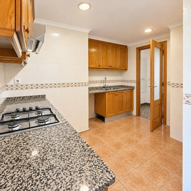 PISO DE 4 habitaciones EN ALQUILER EN BENICALAP — 16