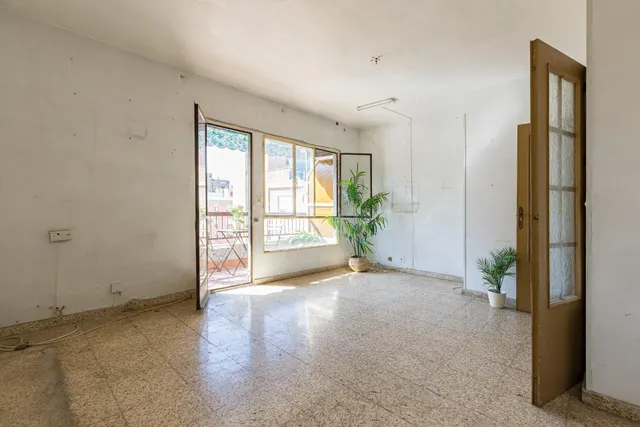Piso para reformar con garaje junto a La Condomina — 4