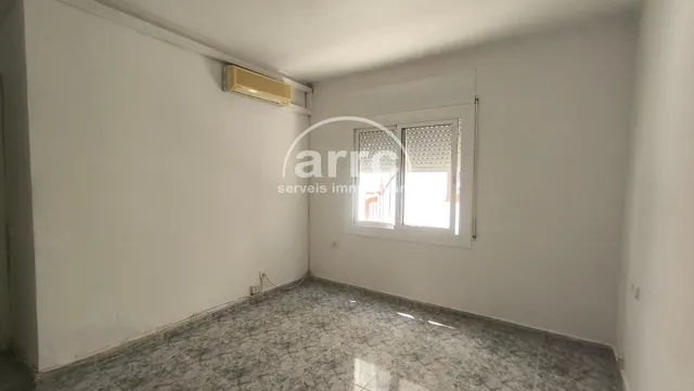 PISO AMPLIO CON GRAN TERRAZA PRIVADA - MATARÓ ( ELS MOLINS ) — 35