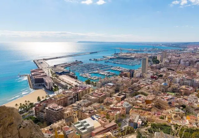 Tu nuevo hogar en las alturas de Alicante te está esperando — 23